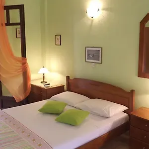 Pefka & Apartament Vourvourou