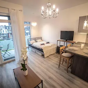 Sasadpark's New In The West Part Of Buda Apartament Budapesta