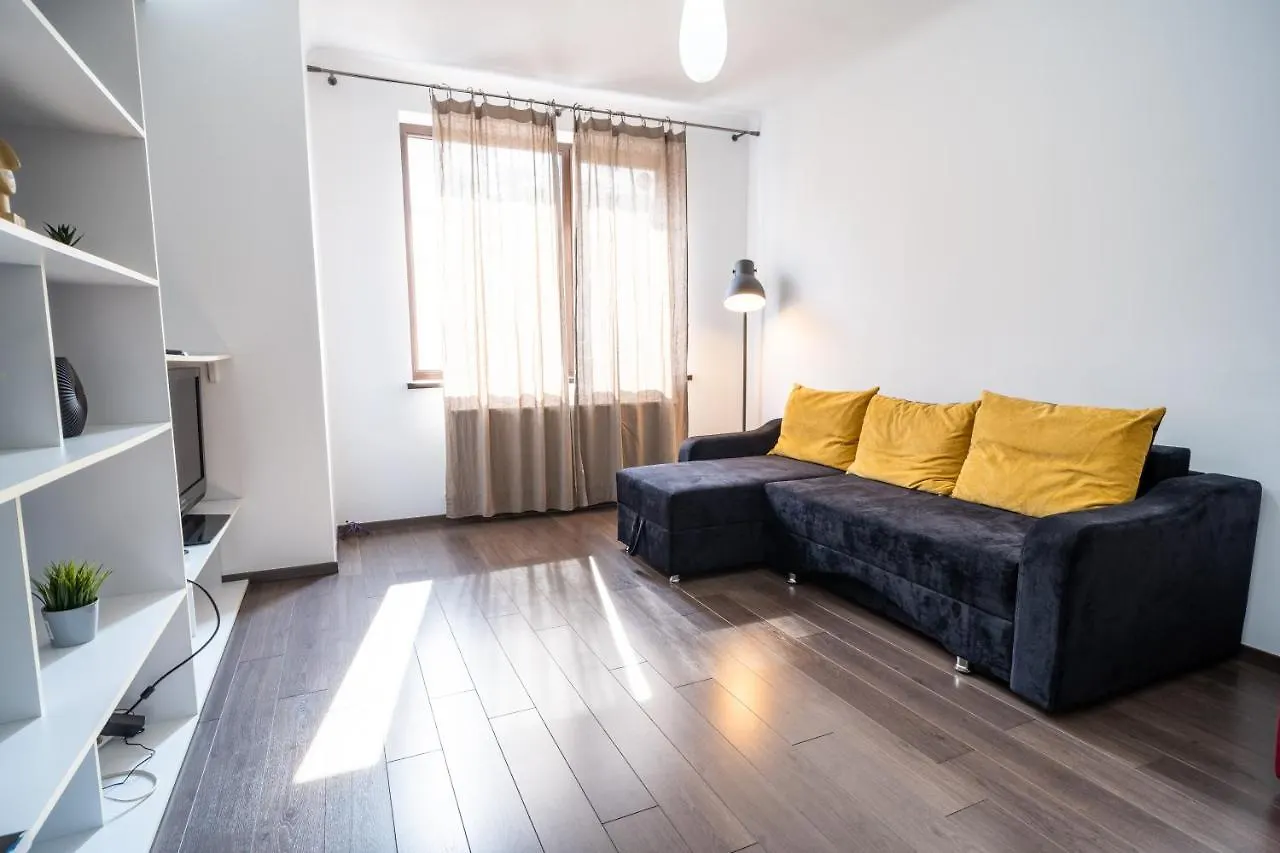 Cozy & Spacious Flat Near Victoriei Square Bucureşti Apartament