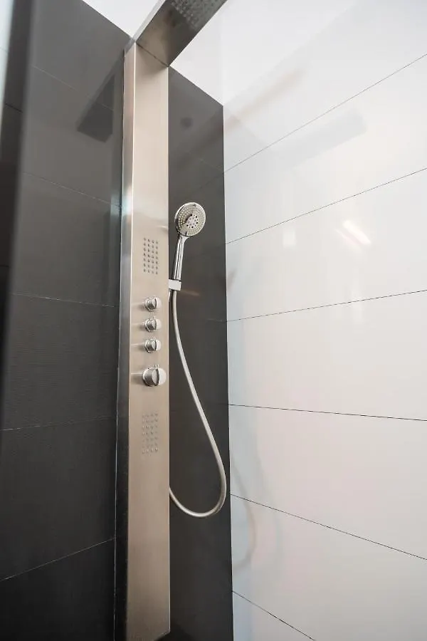 Cozy & Spacious Flat Near Victoriei Square Bucureşti