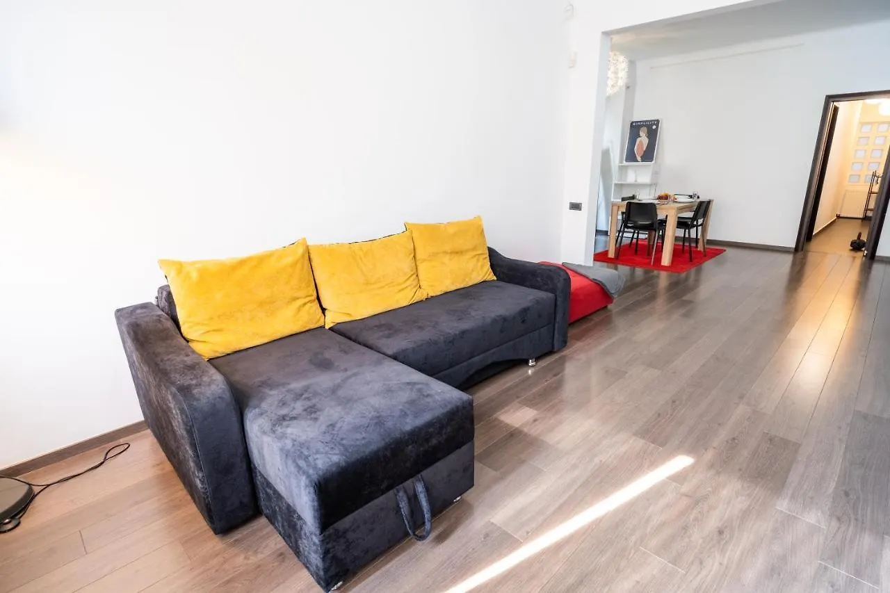 Apartament Cozy & Spacious Flat Near Victoriei Square Bucureşti